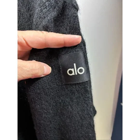 ALO NWT Unisex Wool Cashmere Crewneck in Black Size S